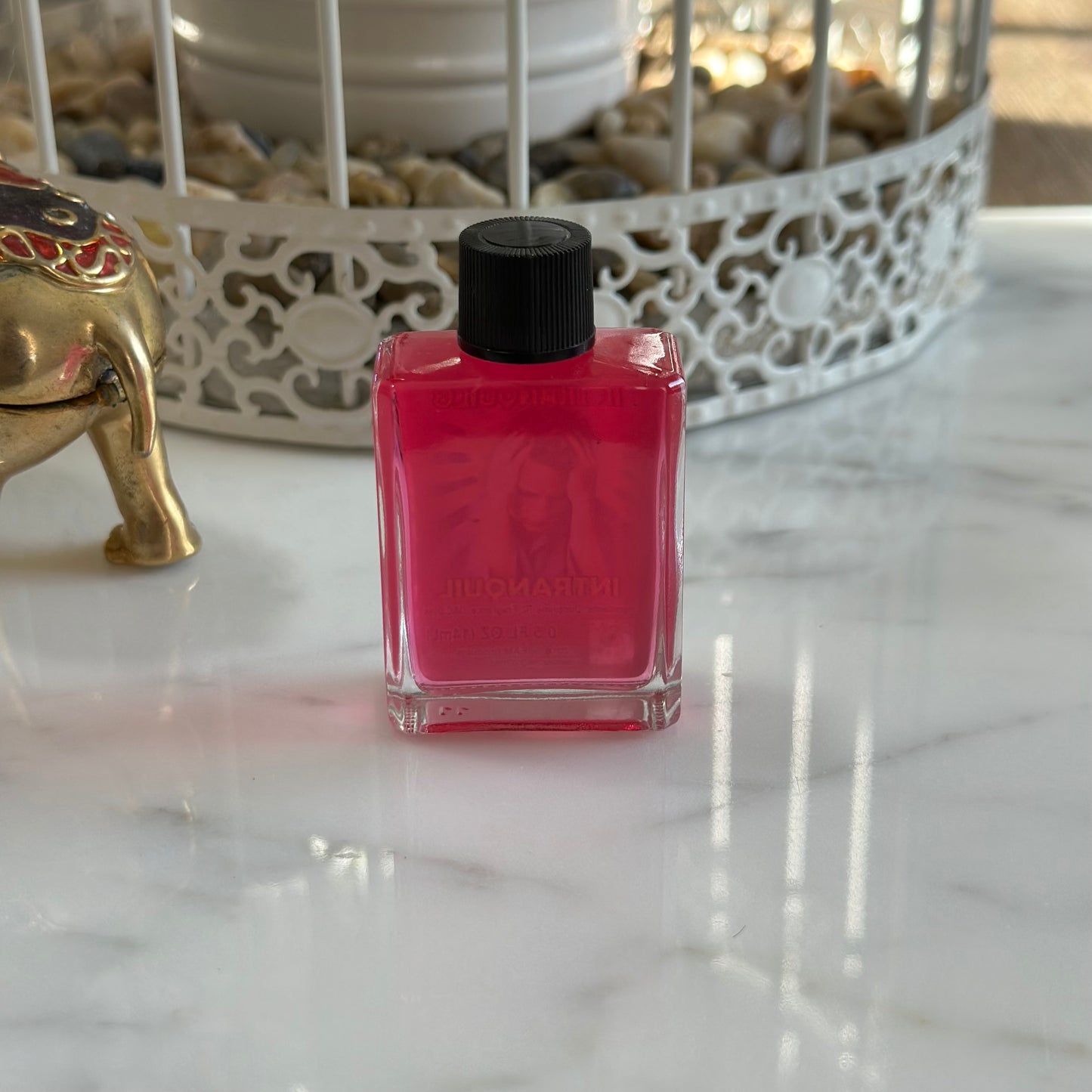 Intranquil Oil | Intranquilo Aceite