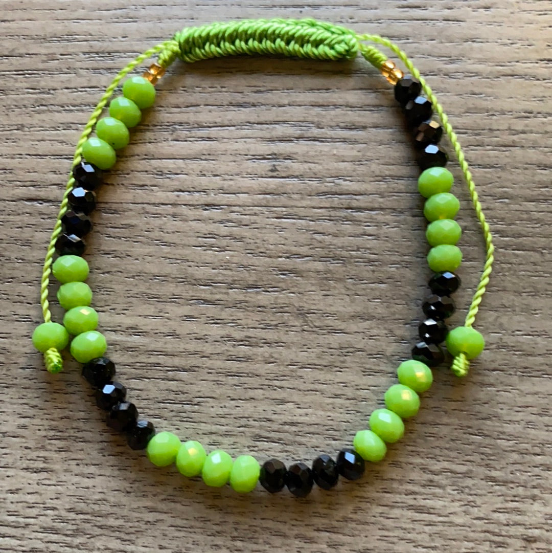 Green And Black Glass Beads Bracelet