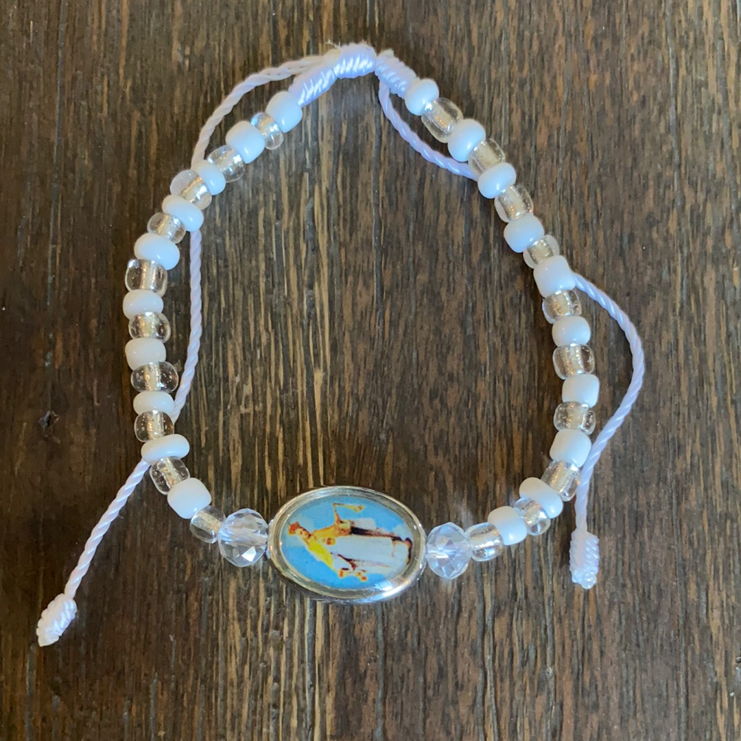 Virgen Del Carmen White Beads Bracelet