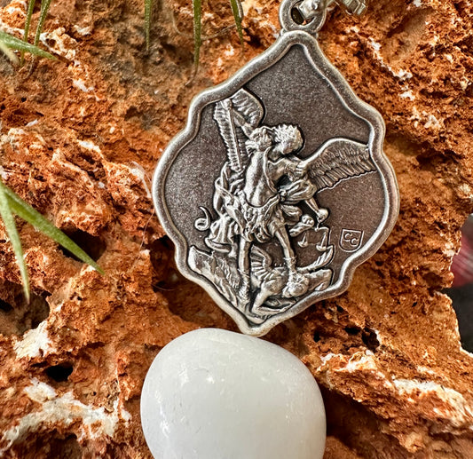 Saint Michael keychain/ Llavero San Miguel