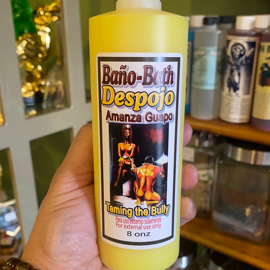 Taming The Bully Bath/ Amanza Guapo Baño & Despojo