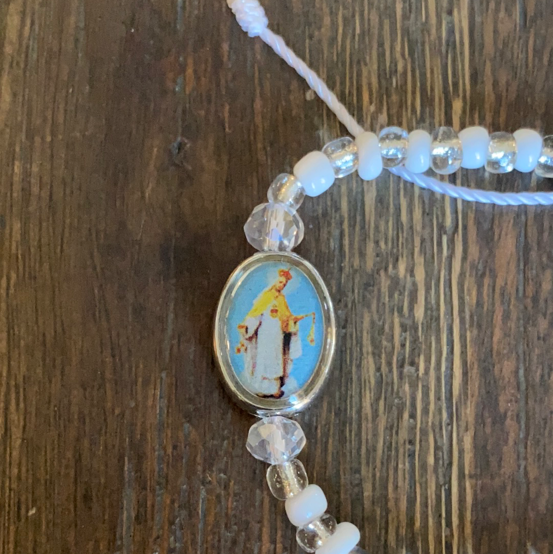 Virgen Del Carmen White Beads Bracelet